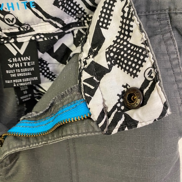 Shawn White Boys Gray Shorts - Picture 5 of 14